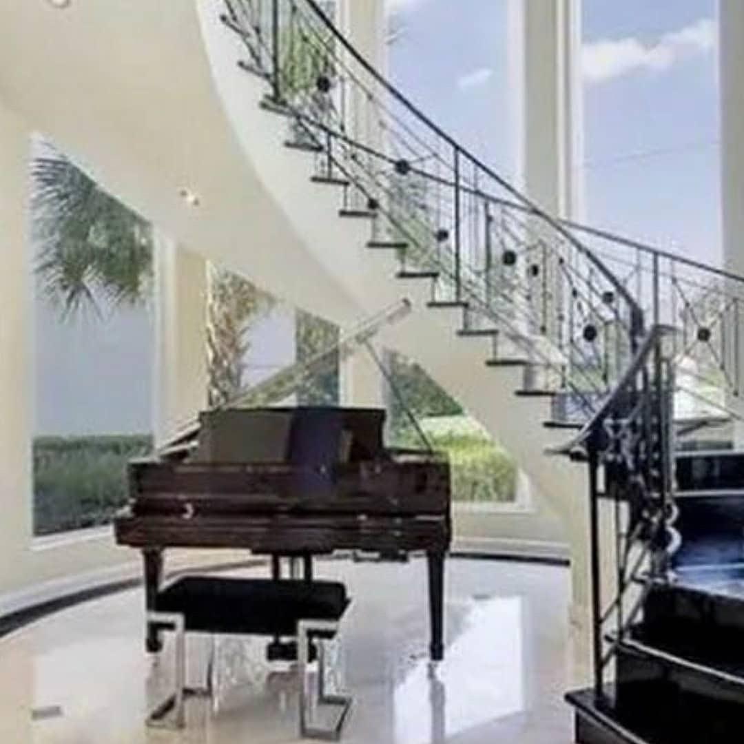 8a30d0c8-fea6-49bc-8a38-7680b8a7a149